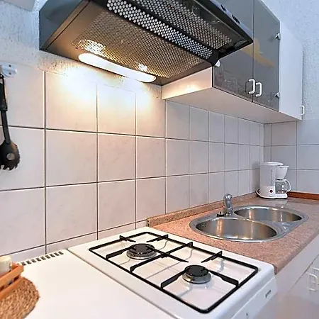 Hotel 811 Ližnjan